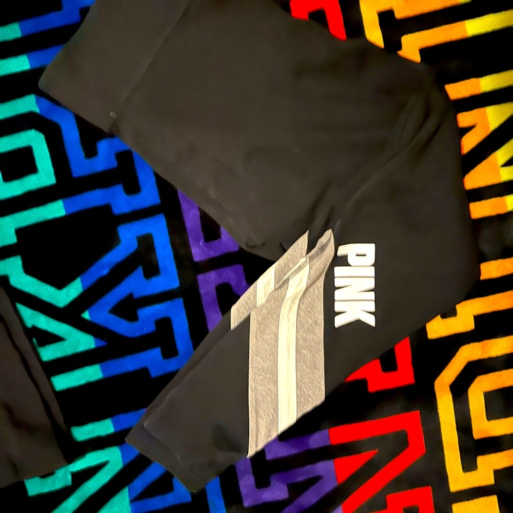 Htf Color Block Set - image 3